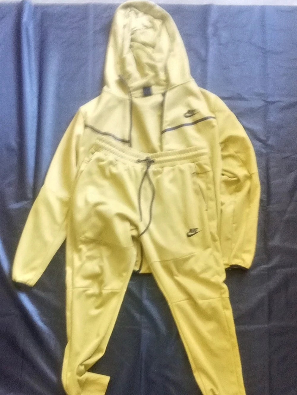 Nike Sportswear Tech Fleece Full-Zip Hoodie & Joggers Set Yellow Full-Zip Hoodie